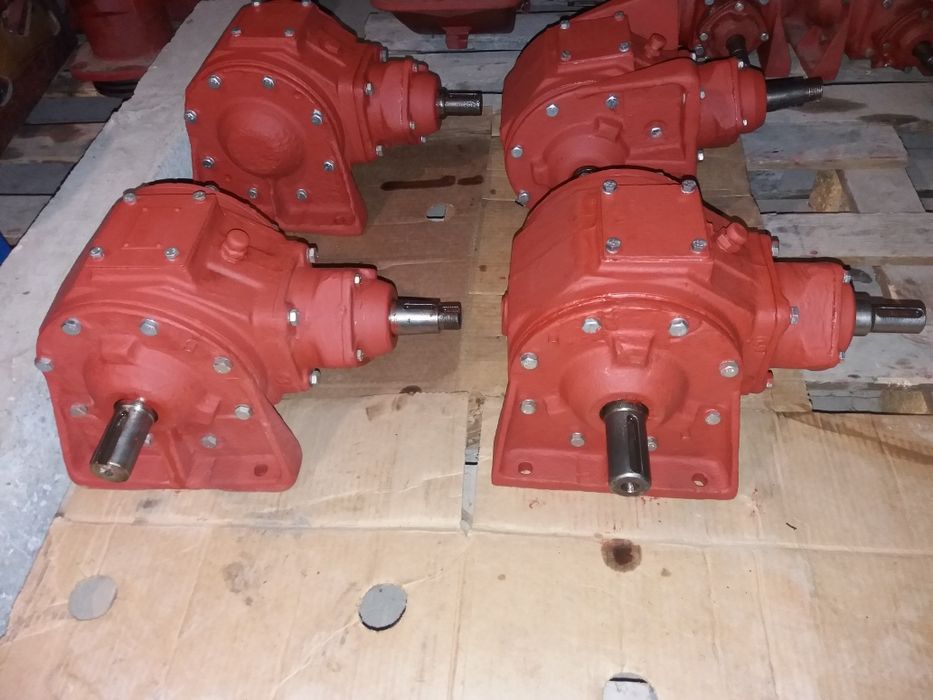 Продам редуктора угловие 1-2. (Коса, Фреза)