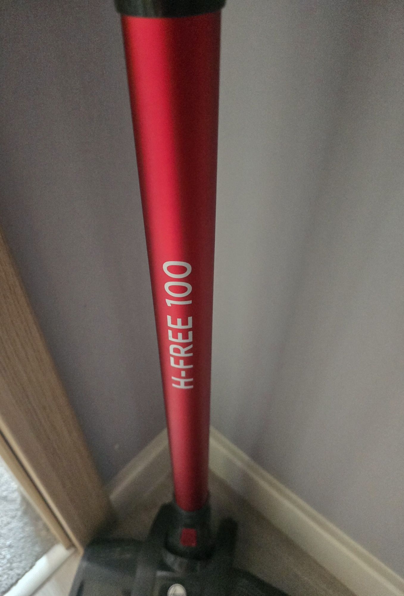 Odkurzacz pionowy Hoover x-free 100 HF 122 GPT 011