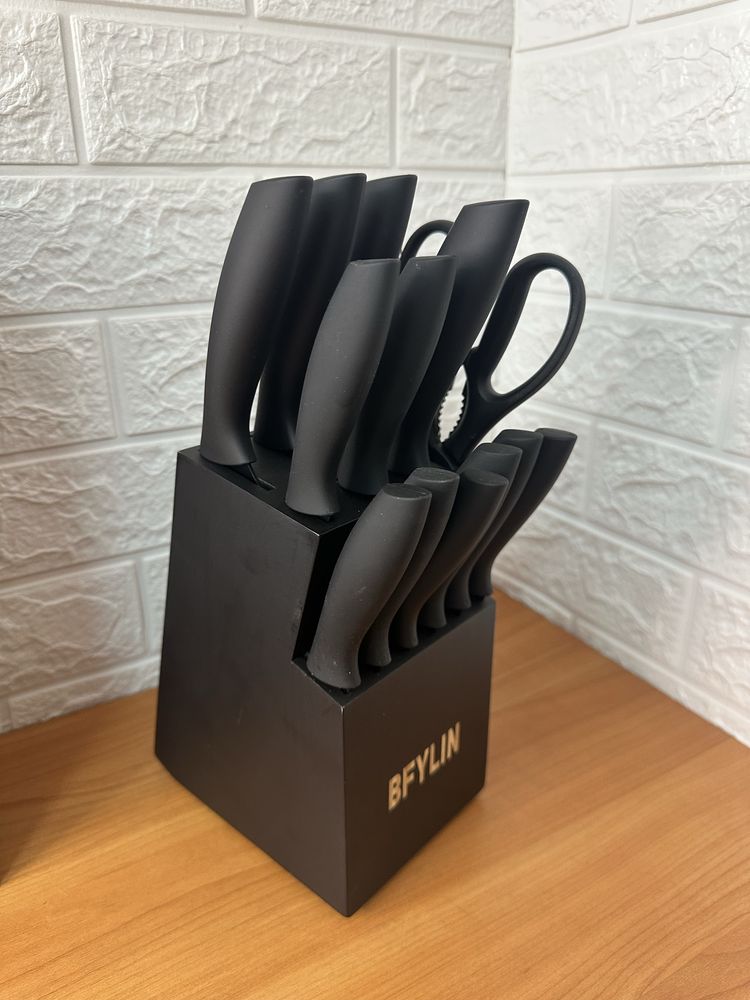 Набір кухонних ножів 15 предметів — KK15PCS-Black