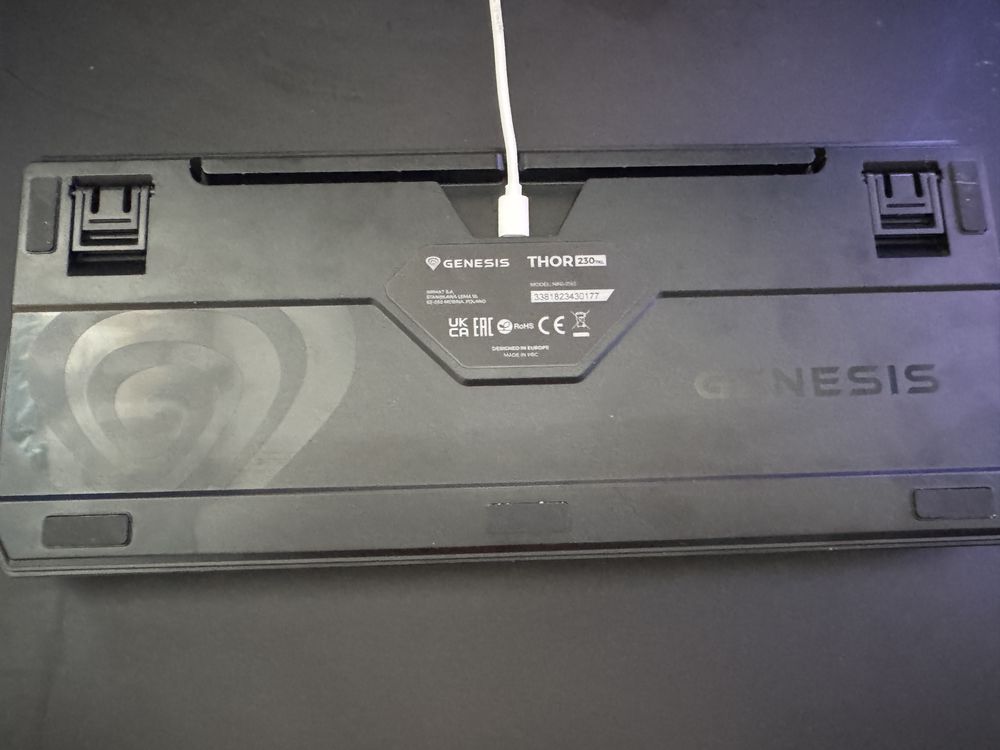 Klawiatura Genesis Thor 230TKL - panda switch