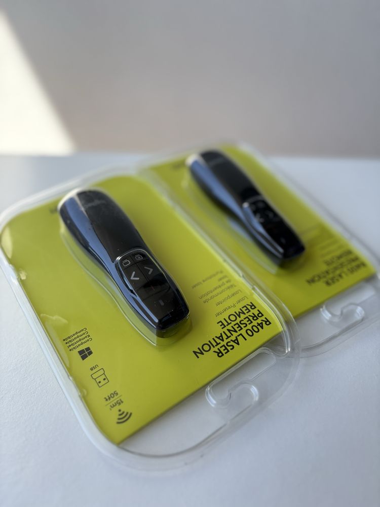 Пульт Logitech Wireless Presenter R400