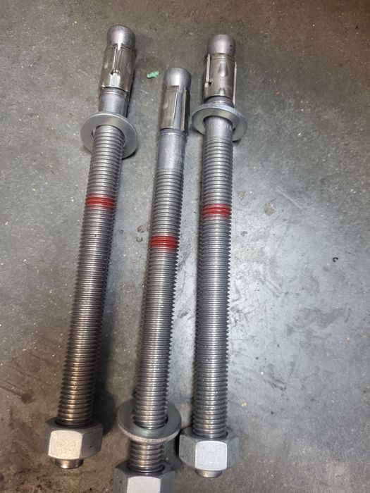 Hilti m16x215 120/100- 30szt hts3