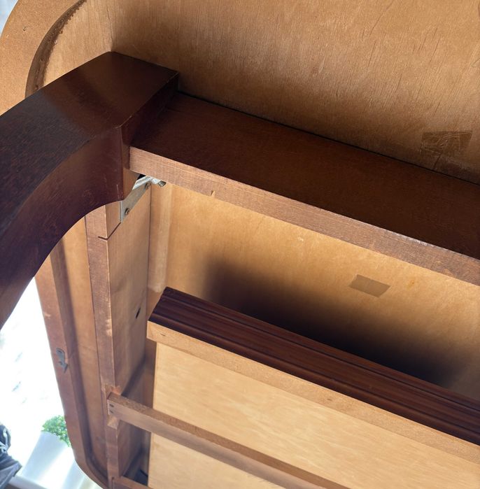 Stół Ludwik rozkładany.