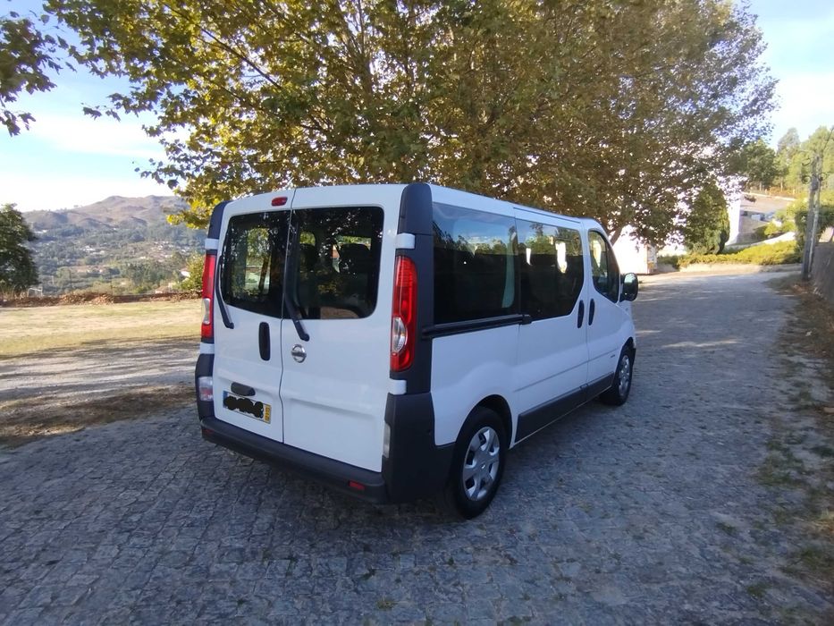 Nissan Primastar 2.0 dci 9 lugares