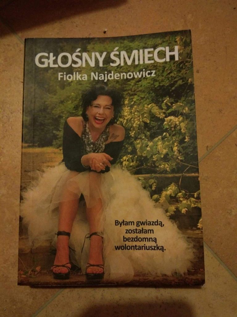 Fiolka Najdenowicz książka Głośny śmiech
