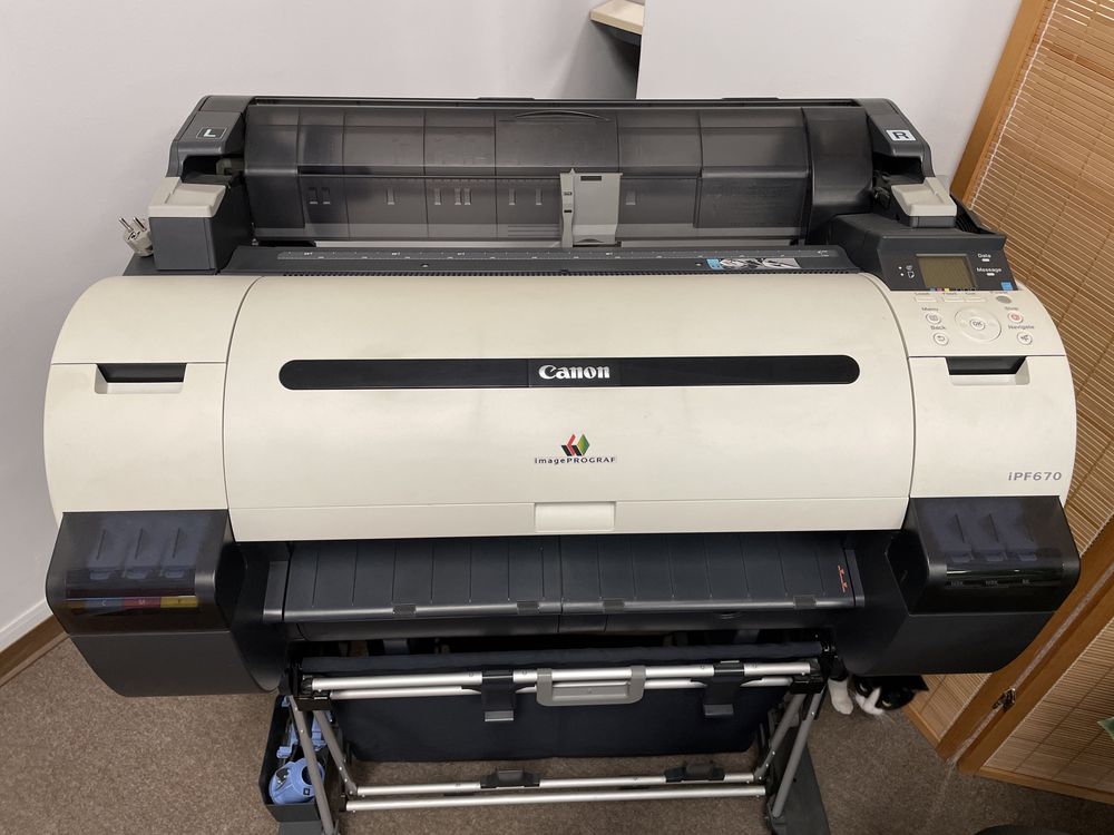 Impressora Plotter Canon imagePROGRAF iPF670