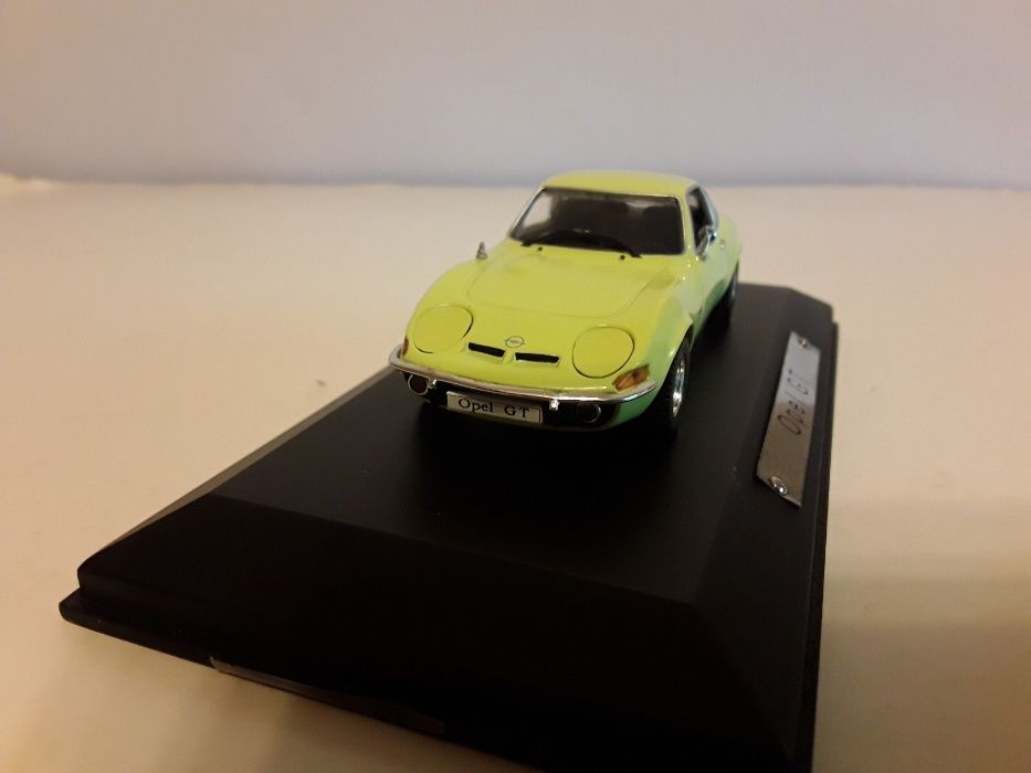 Модель автомобиля Opel GT 1969 1:43 (Atlas)