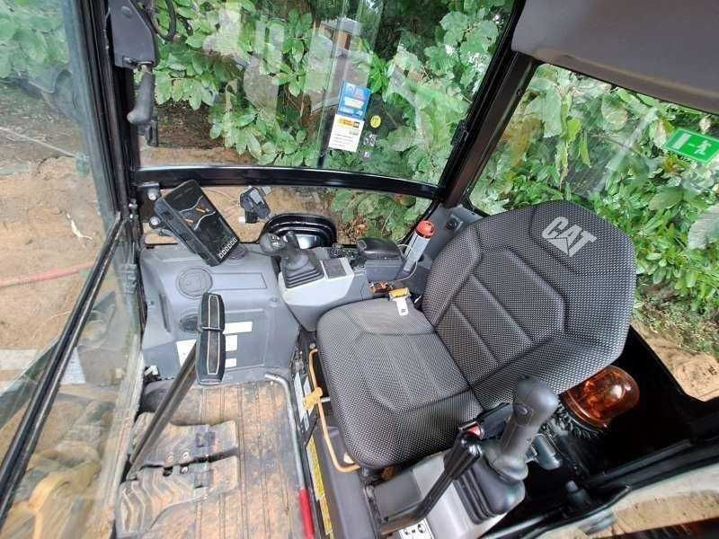 Mini Escavadora CATERPILLAR 302