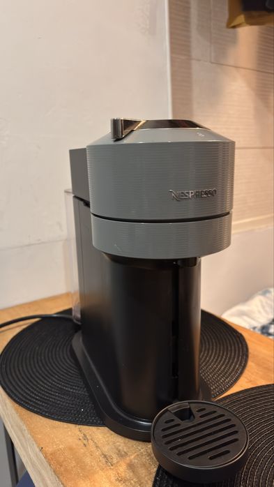 Maquina de café nesspresso vertuo