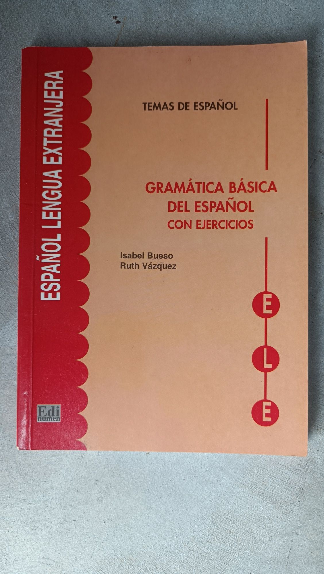 Livros em francês, inglês, espanhol e português