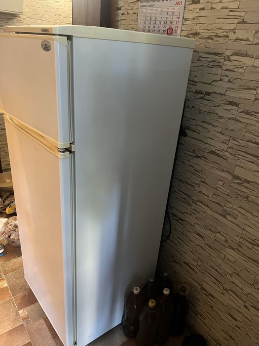 Продам холодильник Атлант