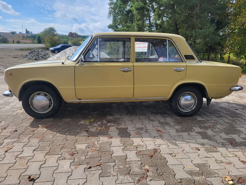 Прадам авто з малим пробігом.