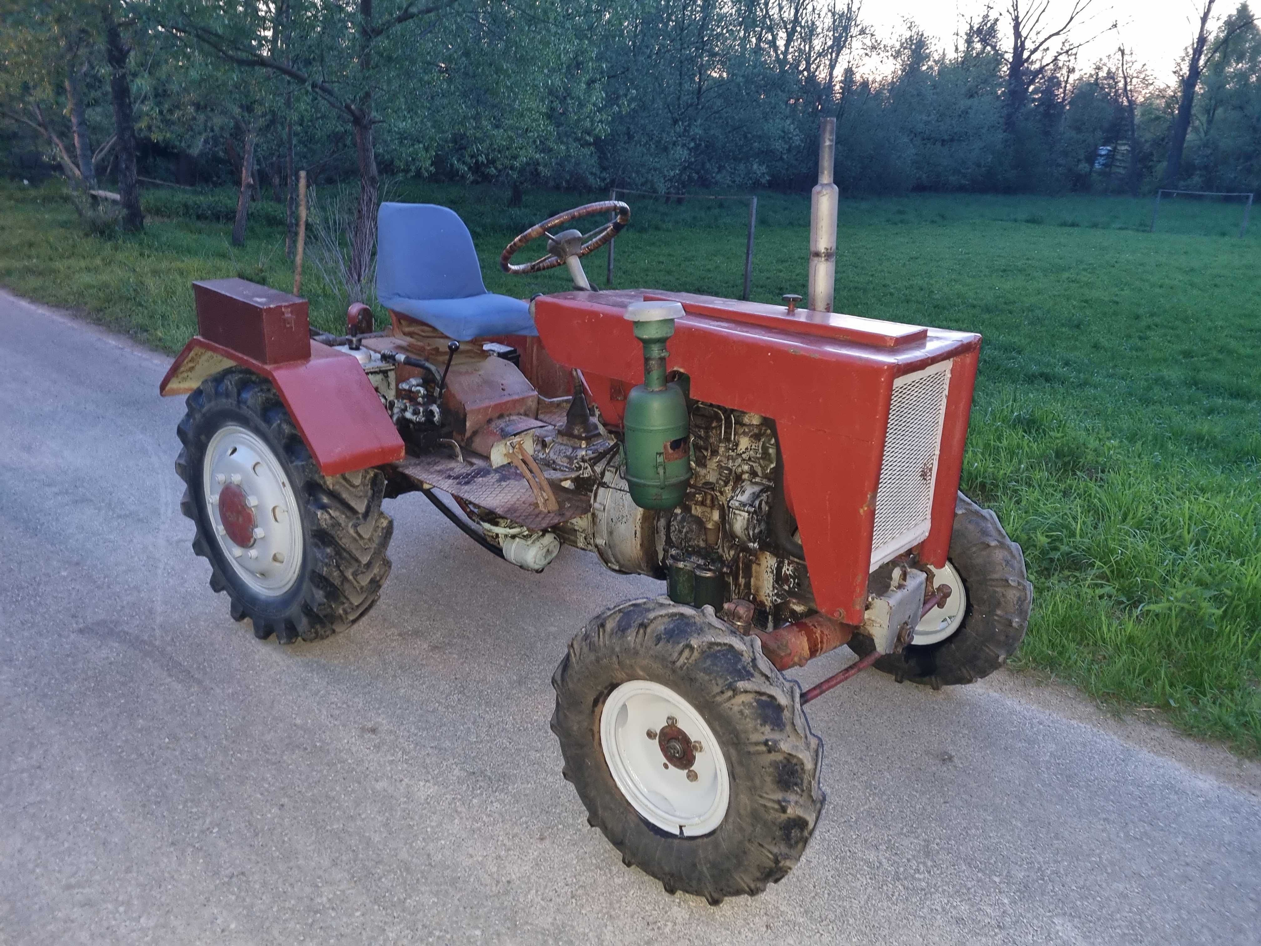 Ursus C328 - traktor SAM