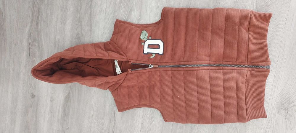 Okazja!Bezrękawnik roz.116 ,brazowy