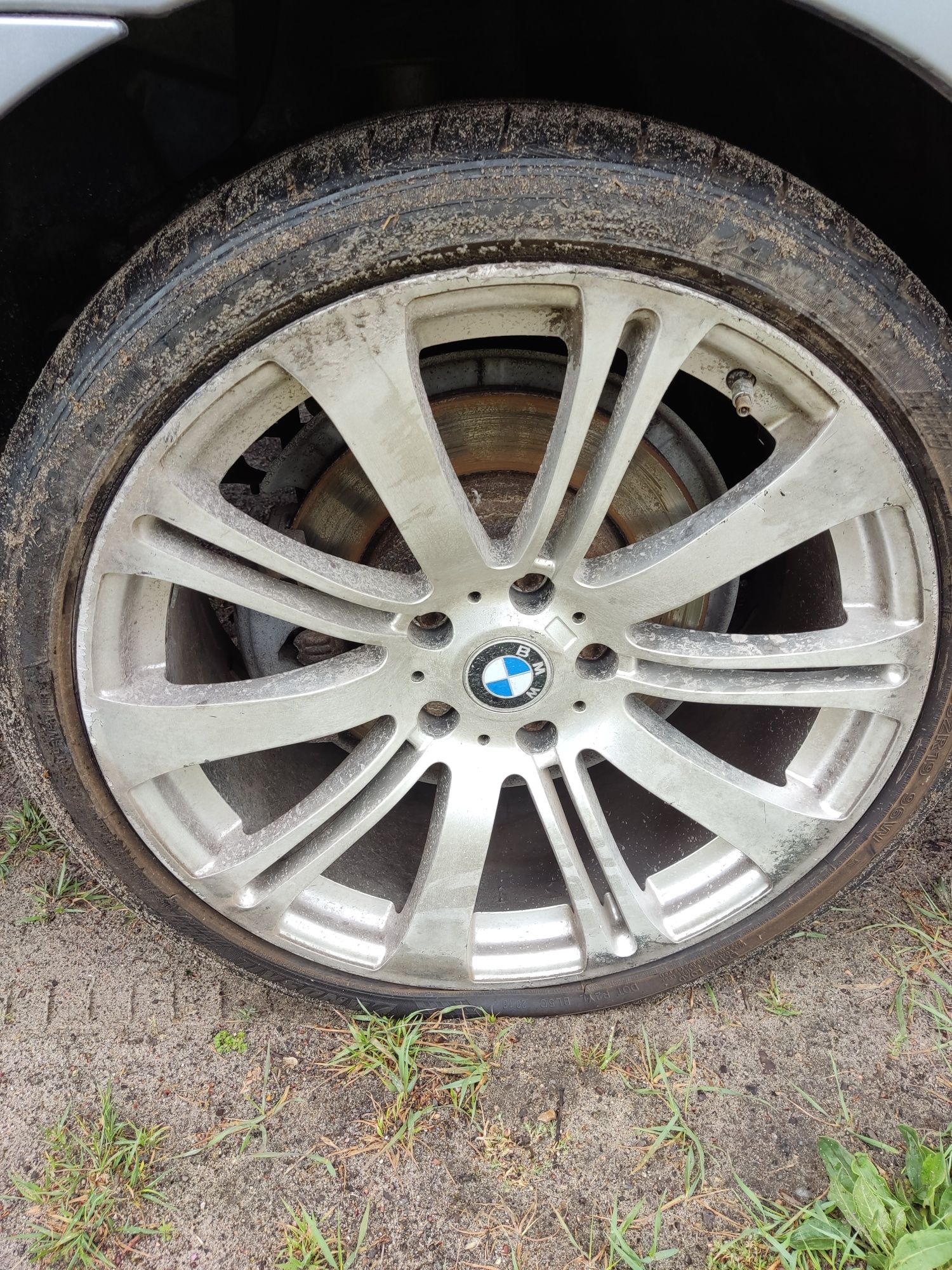 Karoseria BMW E60 E61 SILBERGRAU METALLIC A08 Maska Zderzak Błotnik