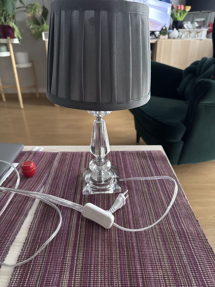 Lampa stołowa glamour