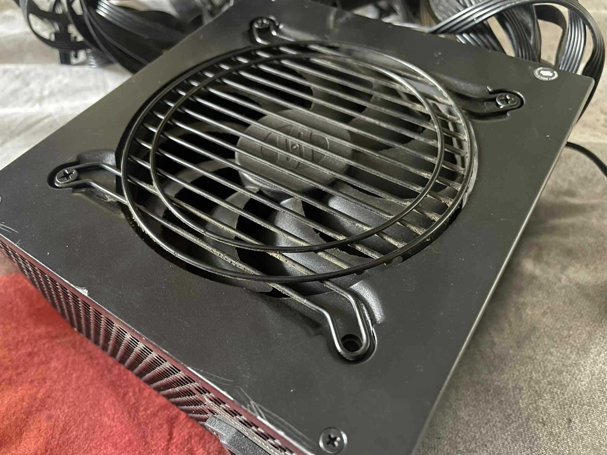 Zasilacz komputerowy komputer SilentiumPC Supremo L2 550W 80Plus Gold