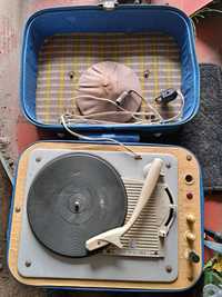 Stary gramofon Fonica typ WG -262