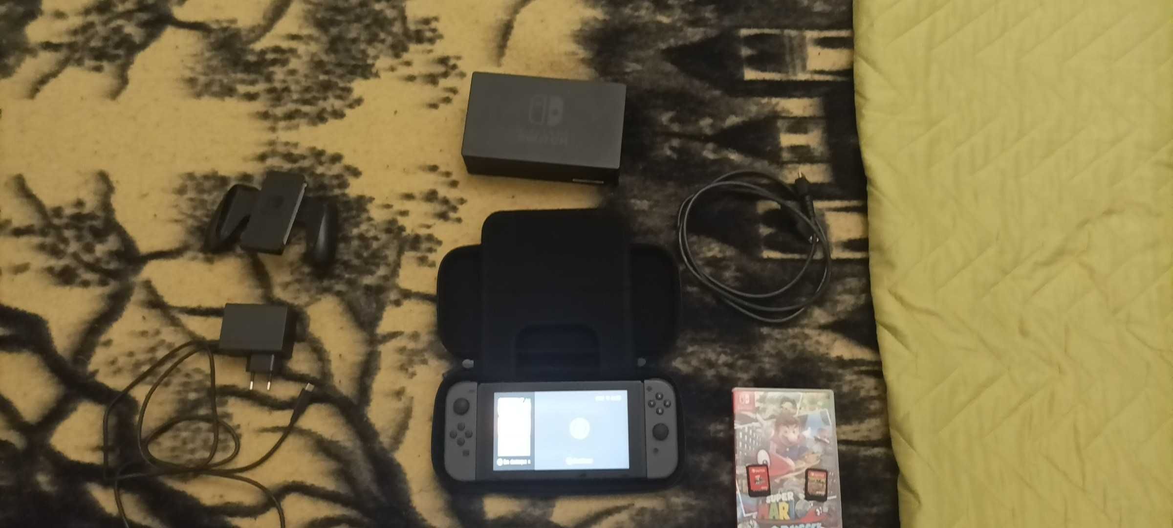 Nintendo switch cinzenta