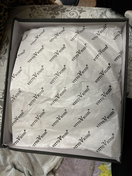 Продам нові ботильйони Vitto Rossi