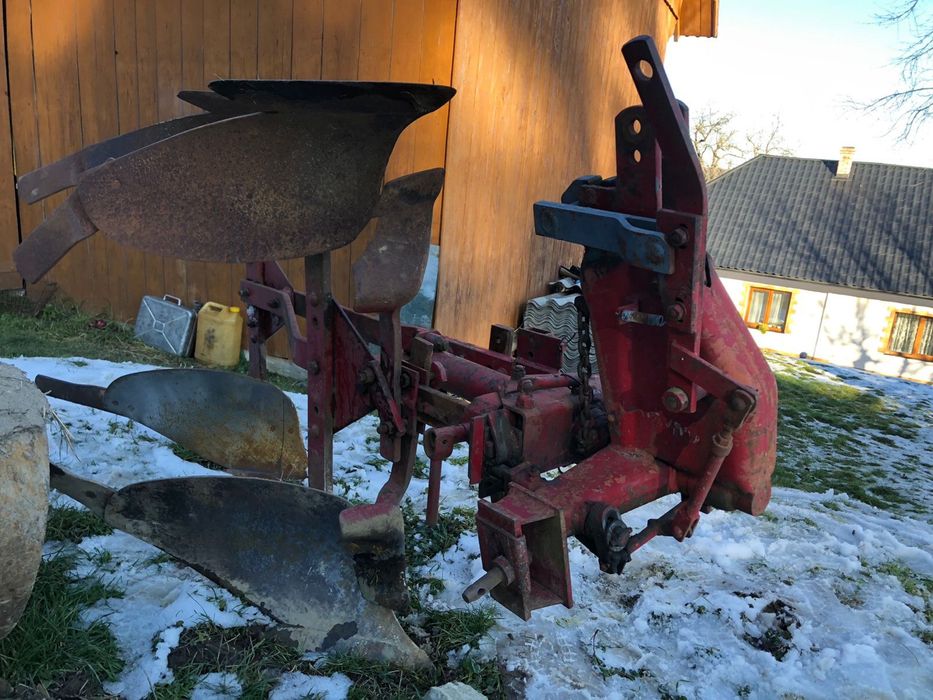 Плуг 2 Корпусний оборотний