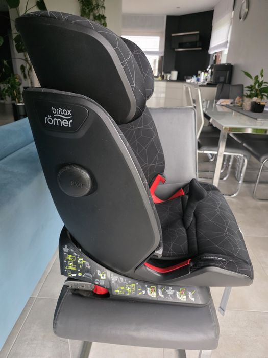 Fotelik Samochodowy Britax-Romer Advansafix IV R 9-36 kg
