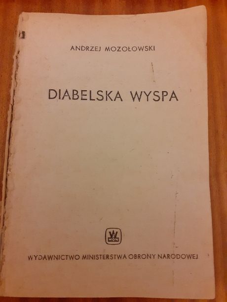 Diabelska wyspa Andrzej Mozołowski powieść historyczna Seria:Żółty Tyg