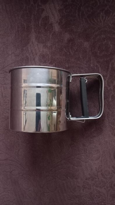 Przesiewacz do mąki