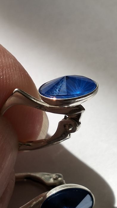 srebrne kolczyki z kryształkami swarovskiego