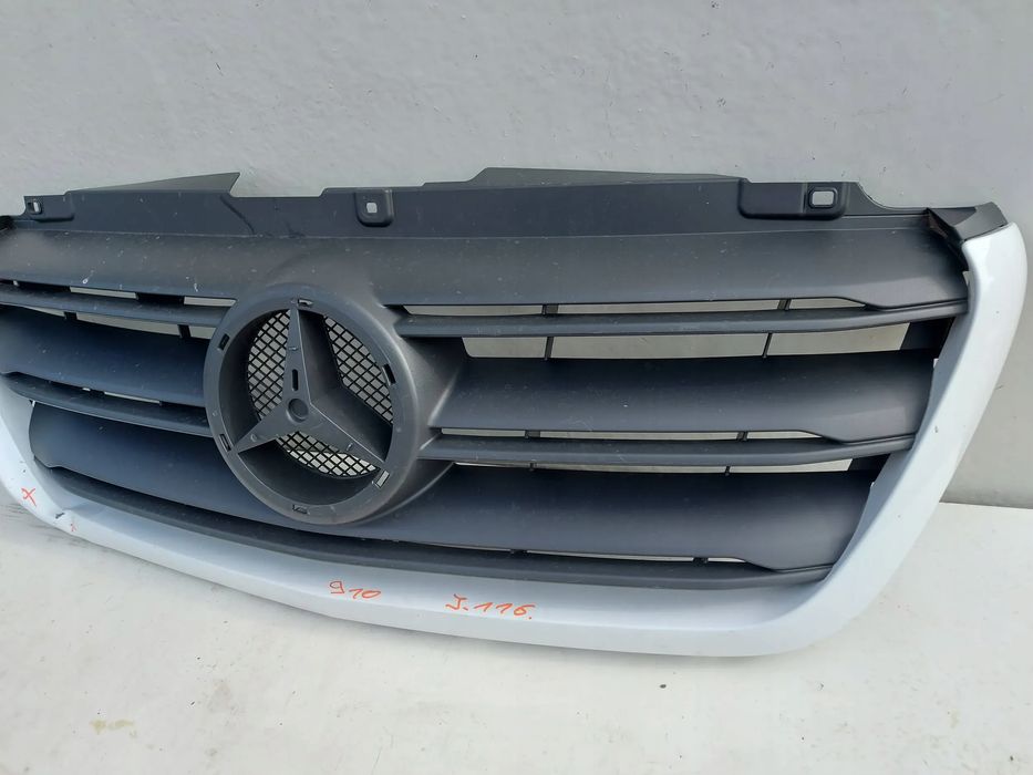 mercedes-benz sprinter w907 w910 18- grill atrapa blacha ramka