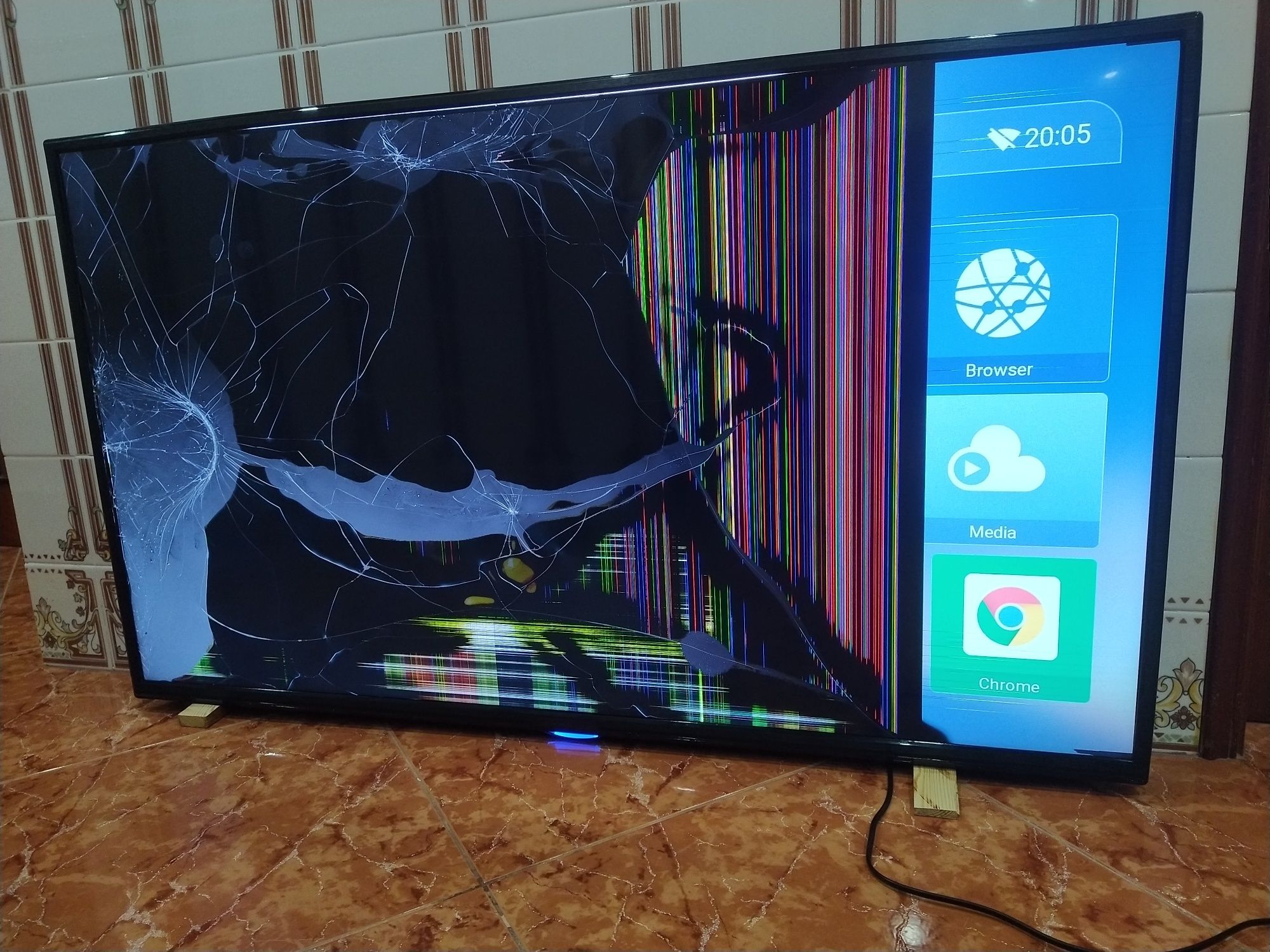 Televisão Smart TV NIKAI Modelo: UHD5010SLED casa quarto apartamento.
