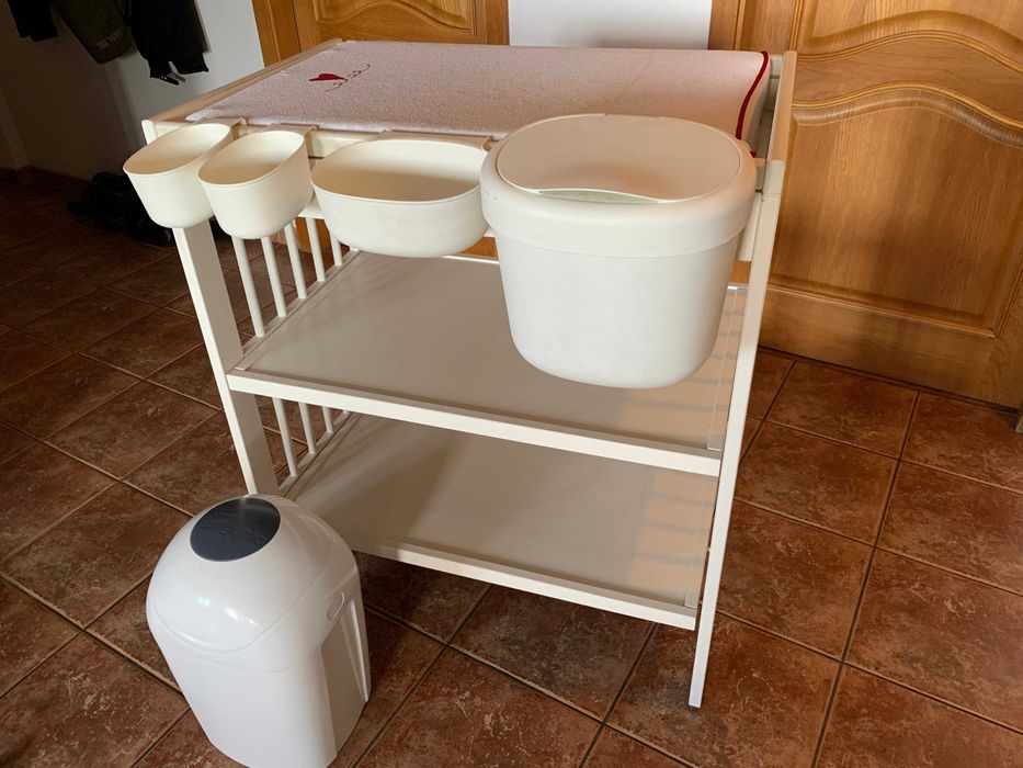 Przewijak Ikea Gulliver + Kosze Önsklig + Tommee Tippee Pojemnik