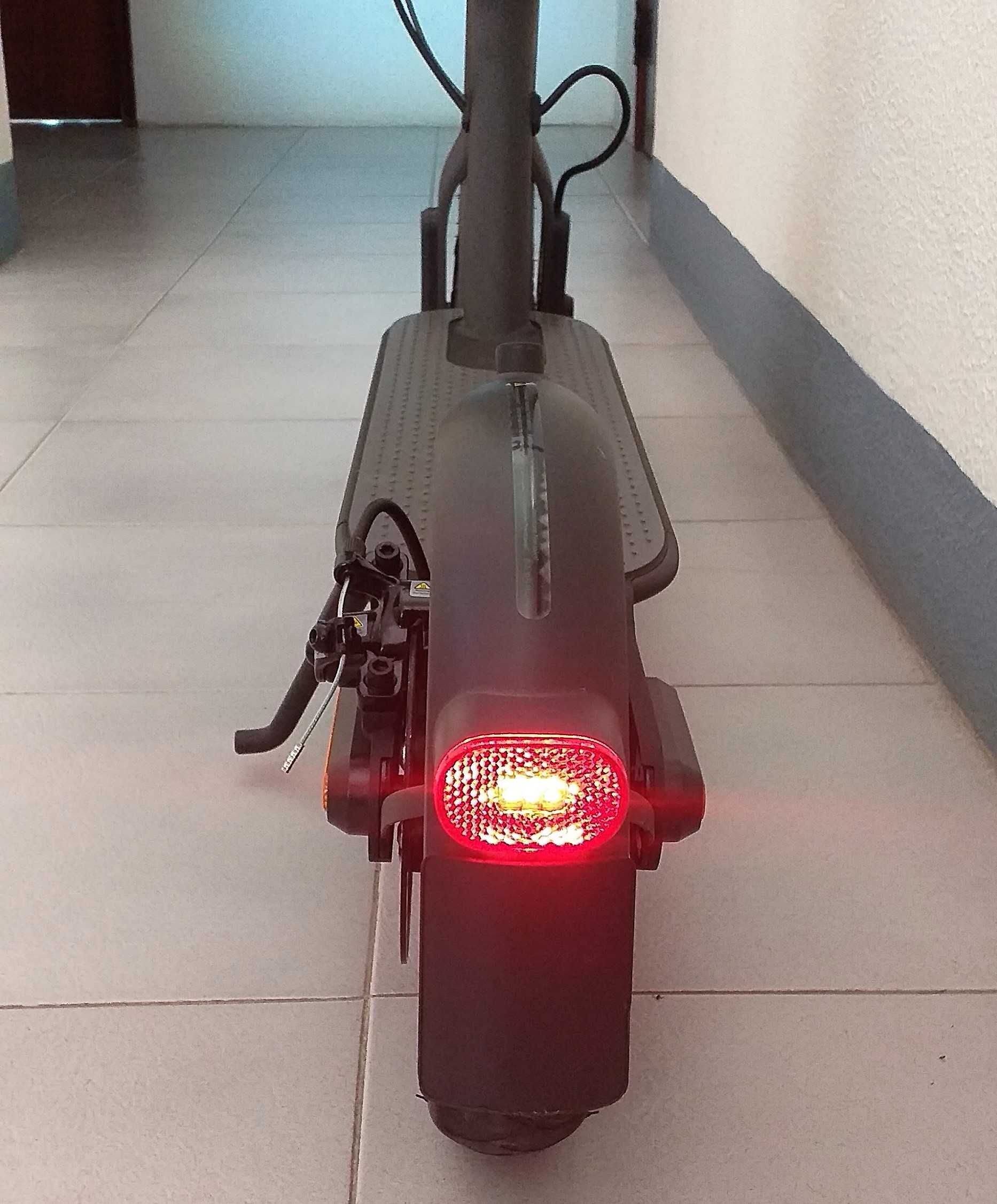 Trotinete Xiaomi Mi Electric Scooter 1S