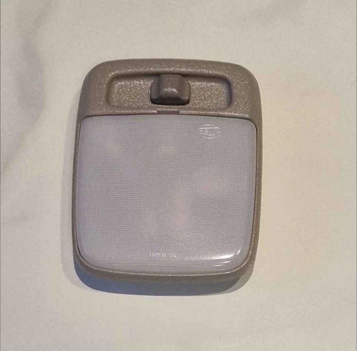 Luz interior Nissan terrano 2 Ford Maverick NOVO ORIGINAL hella