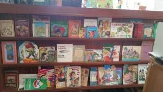 Estante expositor para livros ou revistas