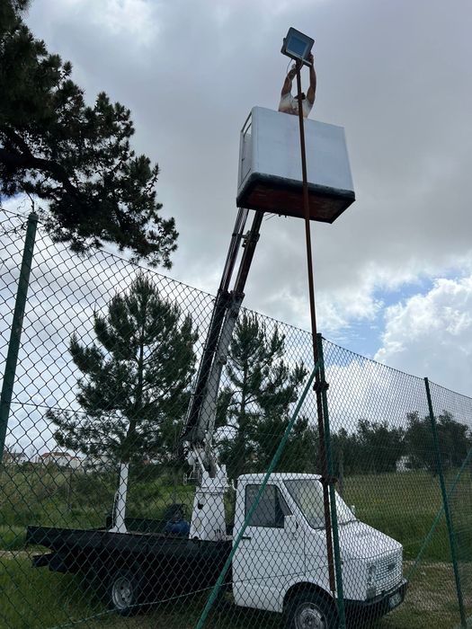 Iveco Daily 1989 Barquinha Grua de 12,5m