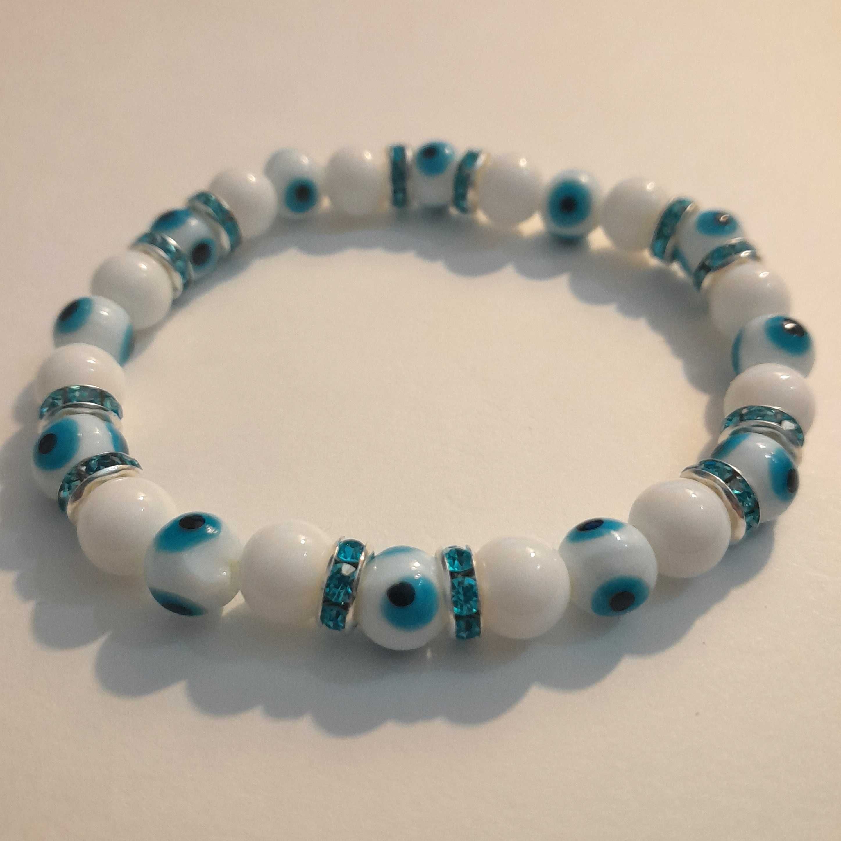 Pulseiras contra a inveja