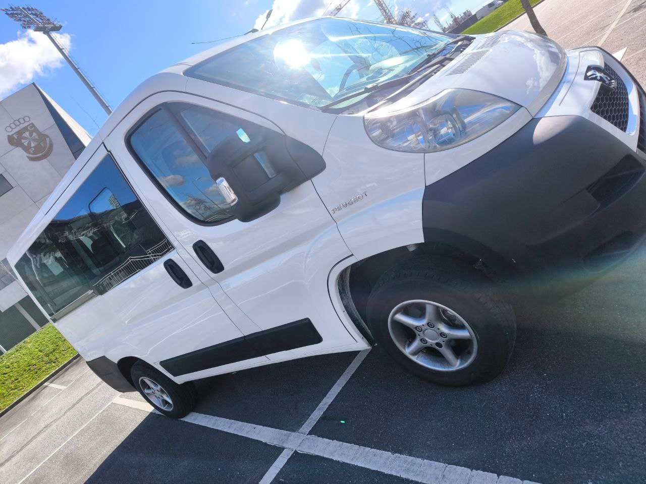 Peugeot Boxer Minibus