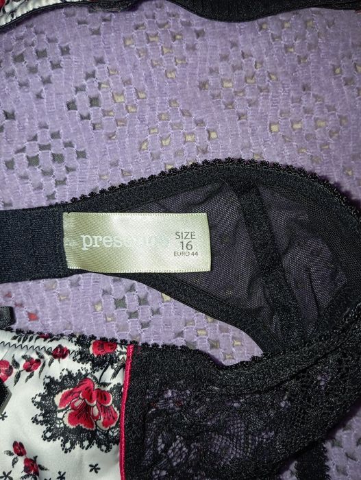 Корсет 2 шт - горохами,в цветочек