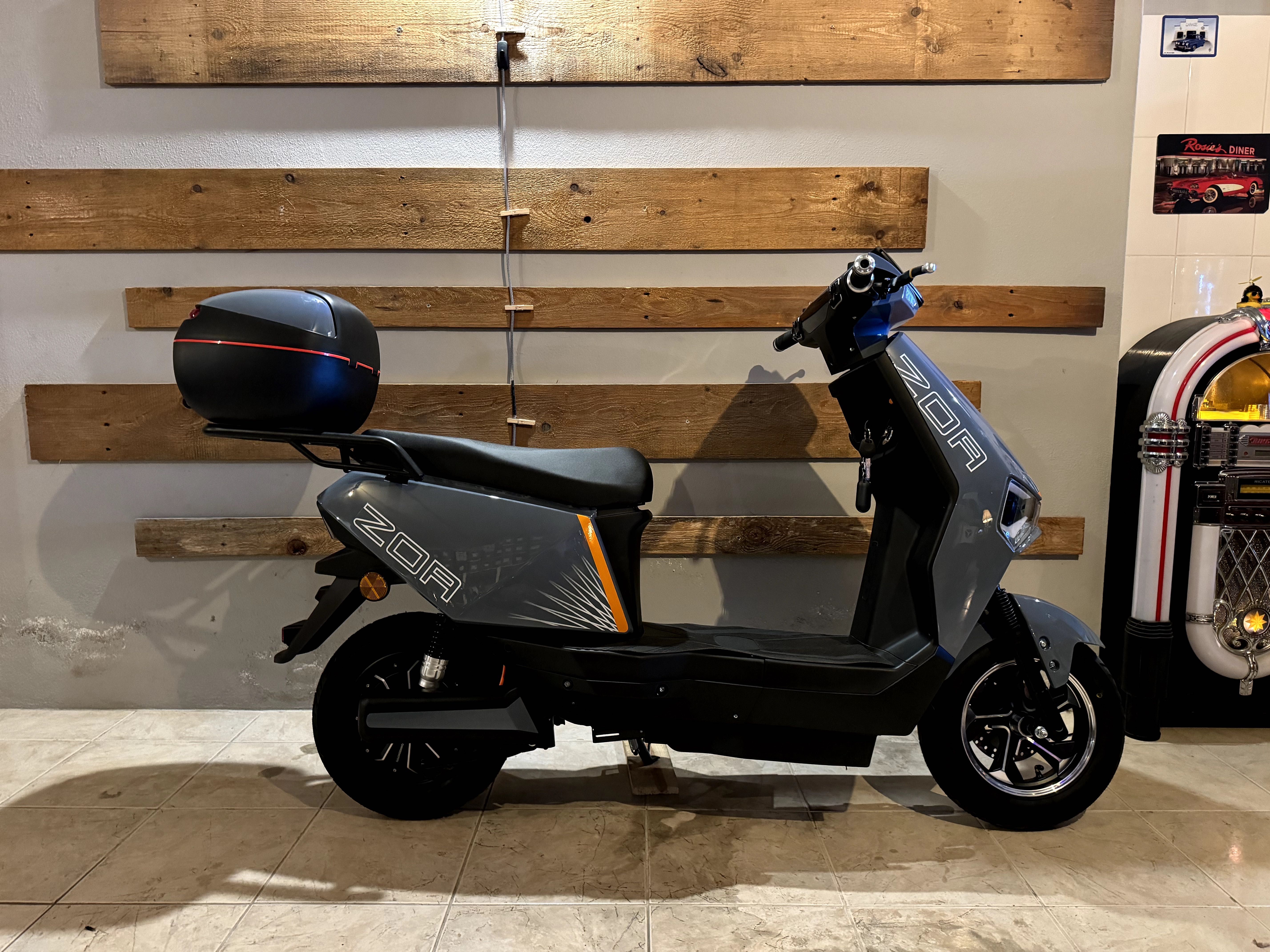 Scooter elétrica sem carta Seventeen Zoa financiamento