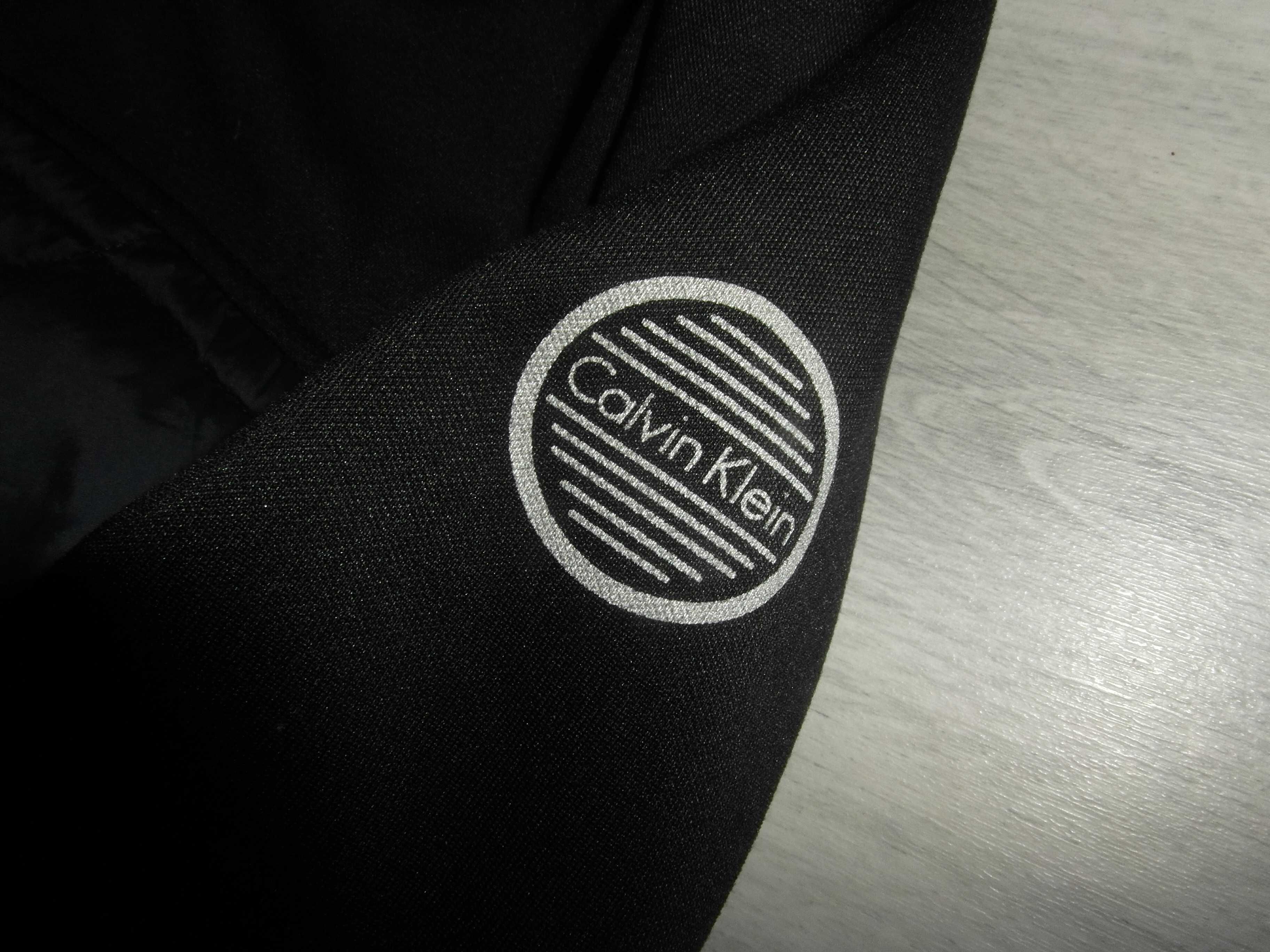 Calvin Klein Original Hybrid Jkt Damska Kurtka Puchowa Hybrydowa L