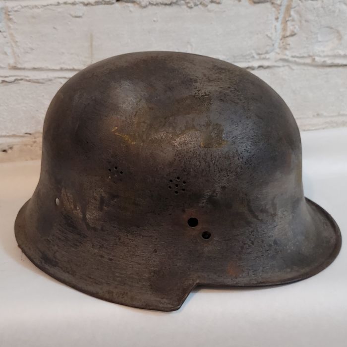 Stary hełm niemiecki