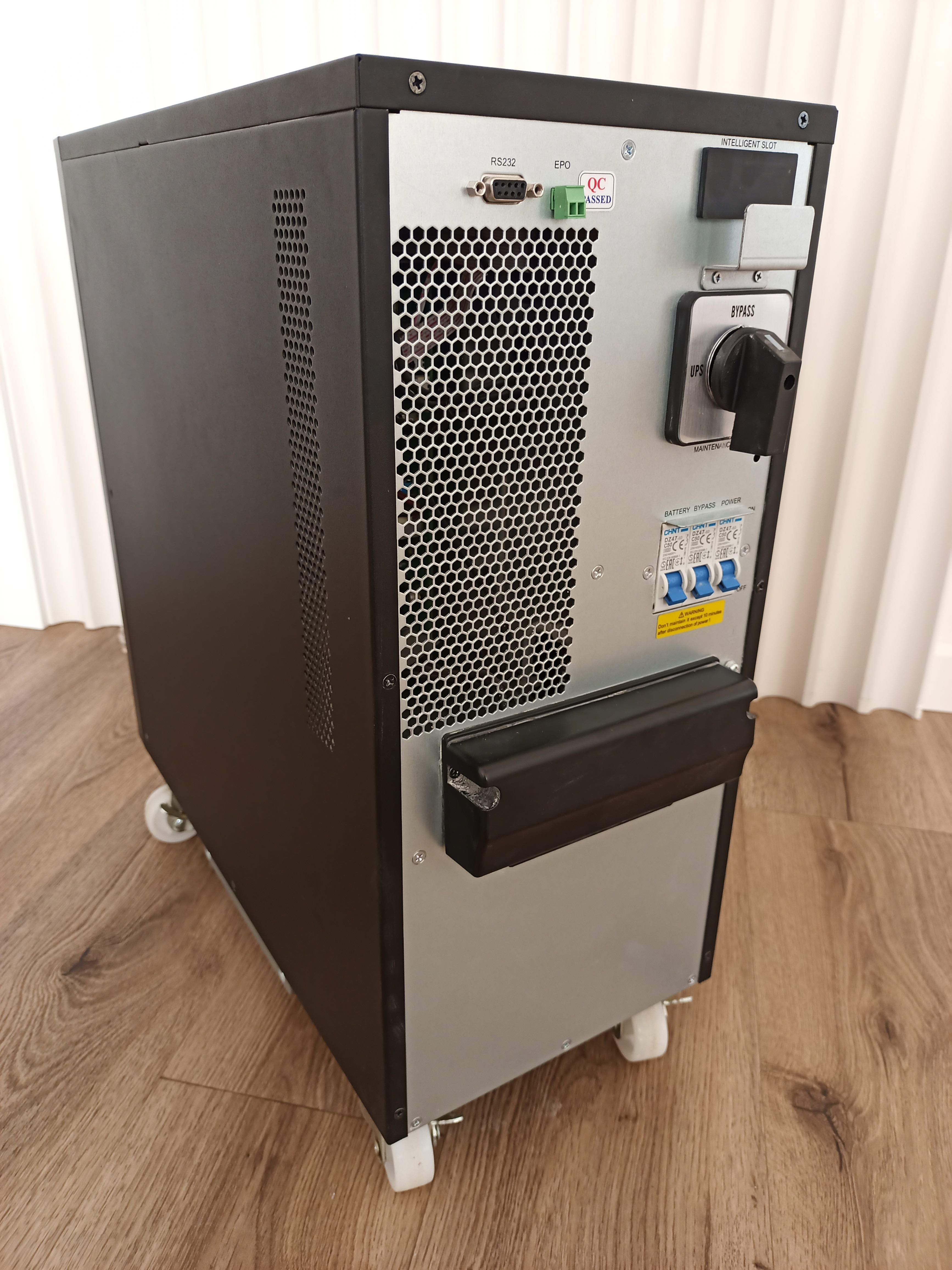 Джерело безперебійного живлення Kehua Tech KR6000+