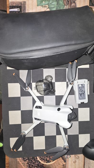 Квадрокоптер DJI mini 4 pro