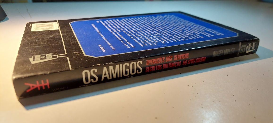 Os Amigos, Operações dos Serviços Secretos Britânicos - Nigel West