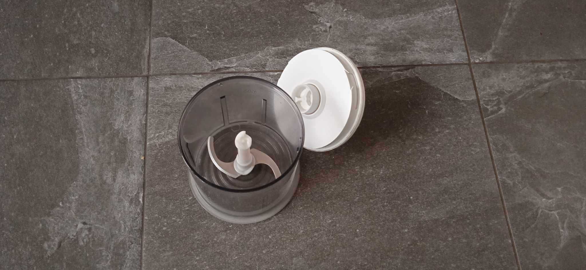 Blender ręczny Zelmer serii ZHB16