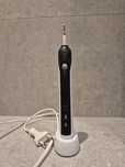 Szczoteczka rotacyjna Oral B