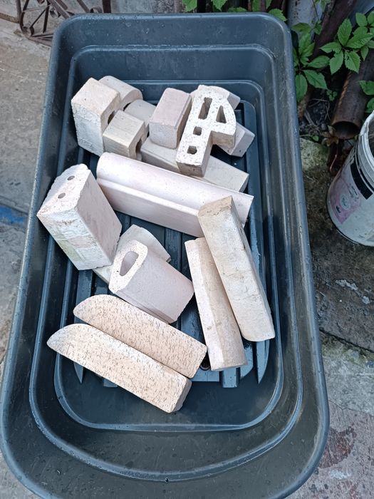 Продам фігурну фасонну цеглу ізразці для каміна