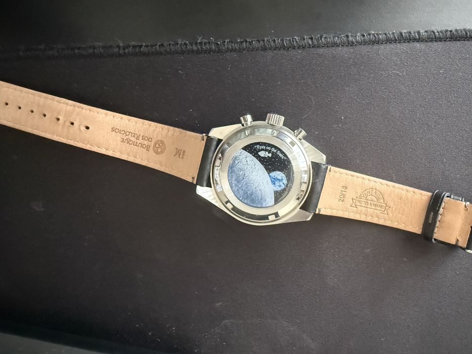 Omega Swatch Moonswatch Snoopy