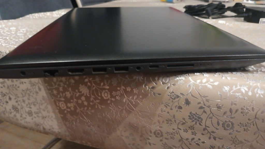 Laptop Lenovo 330